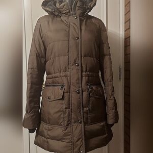 London Fog Classic Down Puffer Parka Medium Cozy Winter Essential